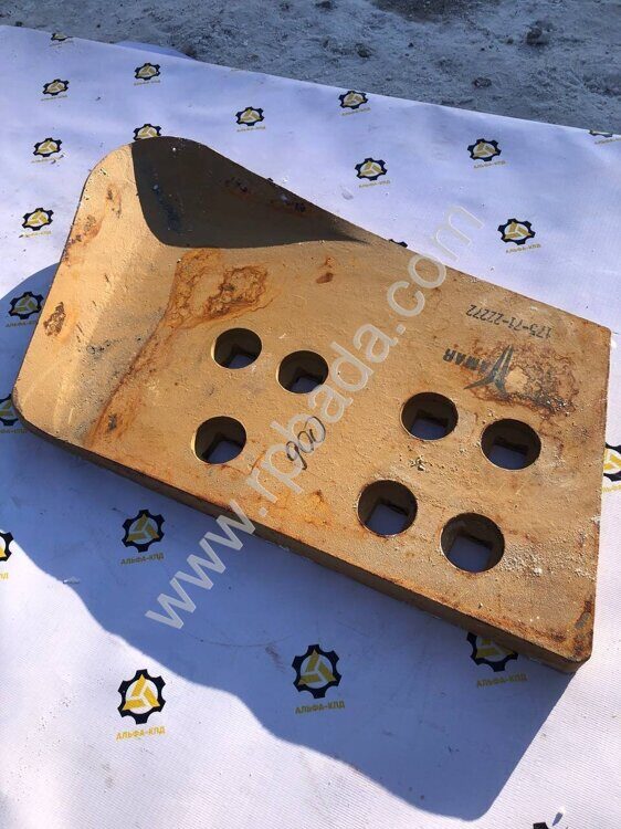Нож подрезной левый боковой бульдозера Shantui SD32